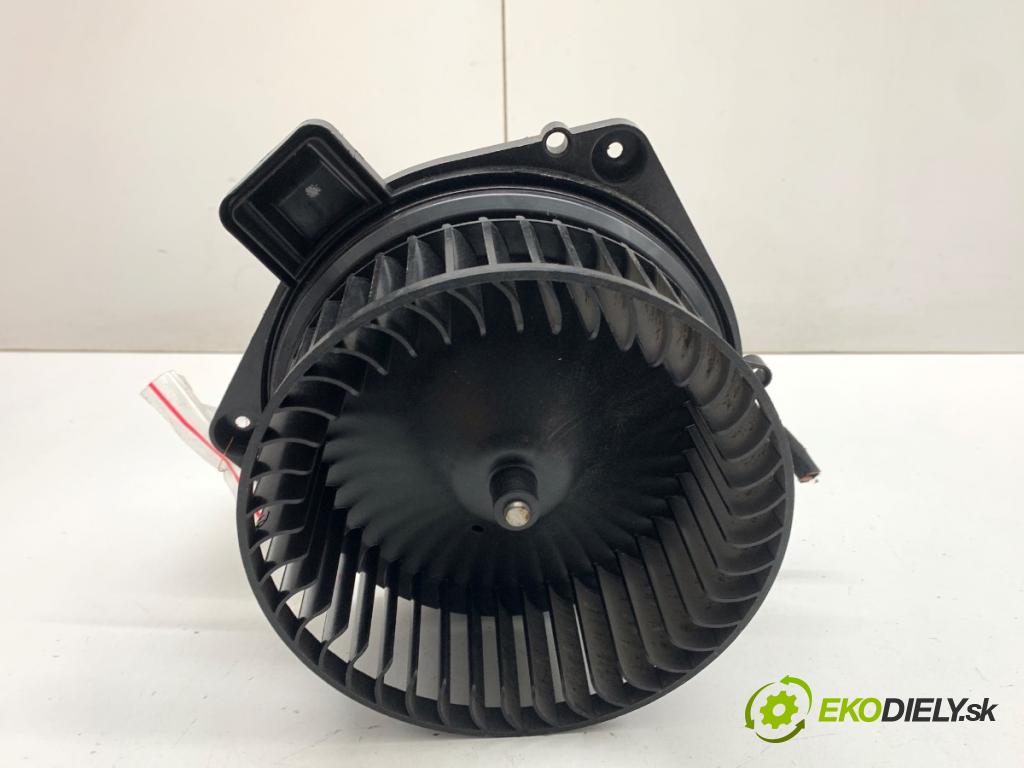 BMW G02 SUV 2022 375 kW M Competition 2993 ventilátor kúrenia T470307