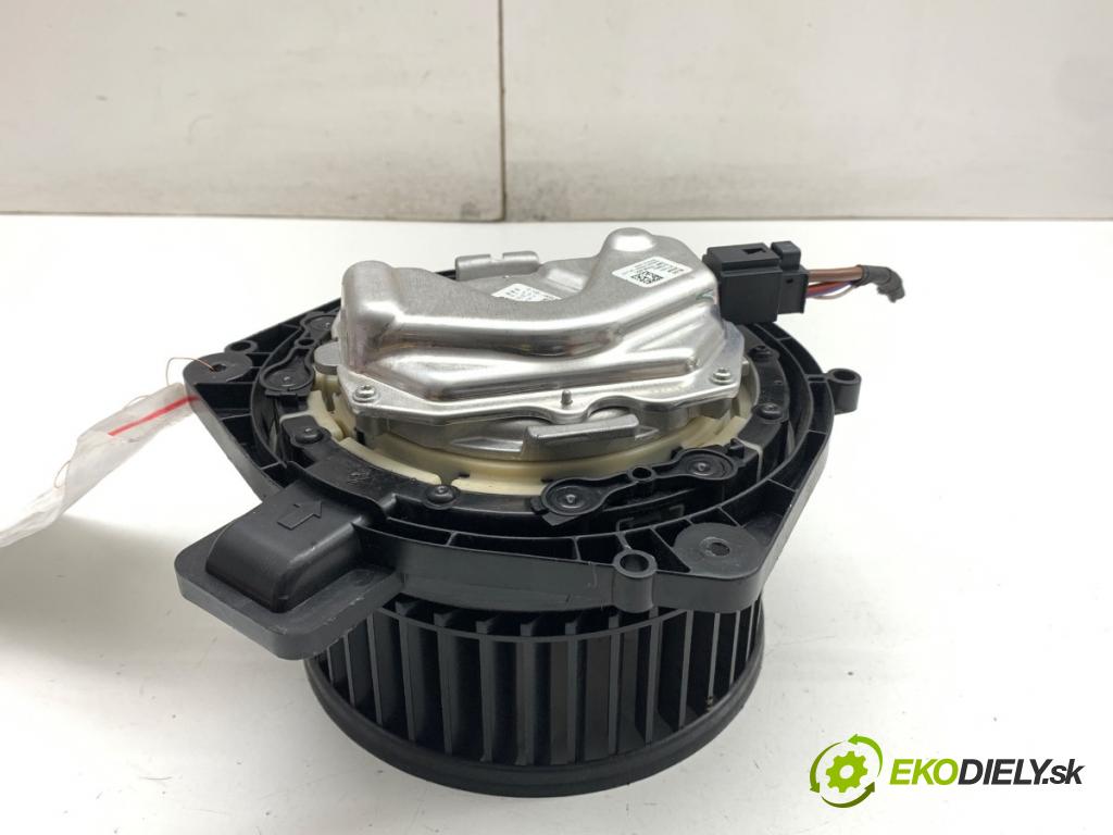 BMW G02 SUV 2022 375 kW M Competition 2993 ventilátor kúrenia T470307