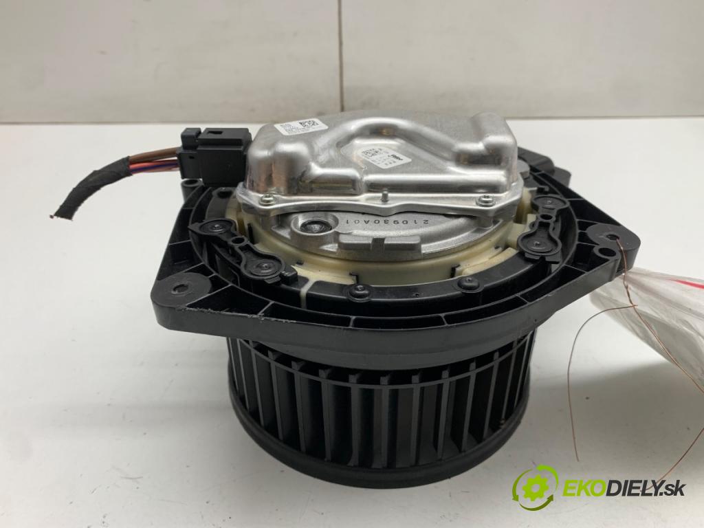 BMW G02 SUV 2022 375 kW M Competition 2993 ventilátor kúrenia T470307