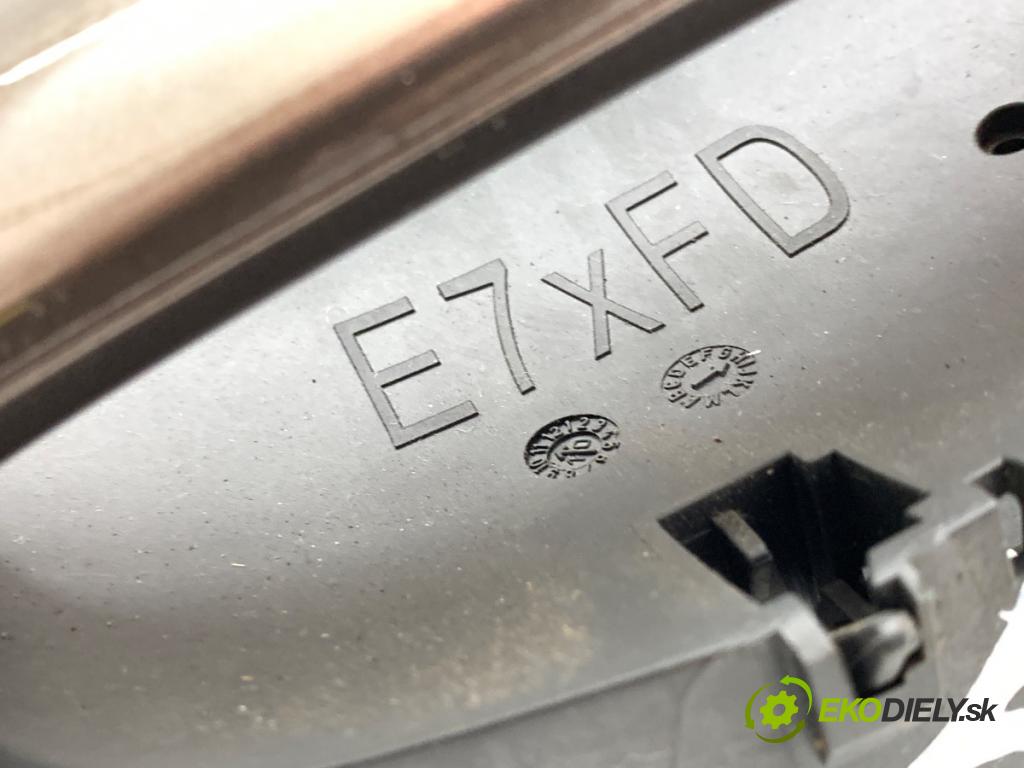 BMW E70 SUV 2011 225 kW xDrive 40 d 2993 Kľučka vonkajšia ľavy predný