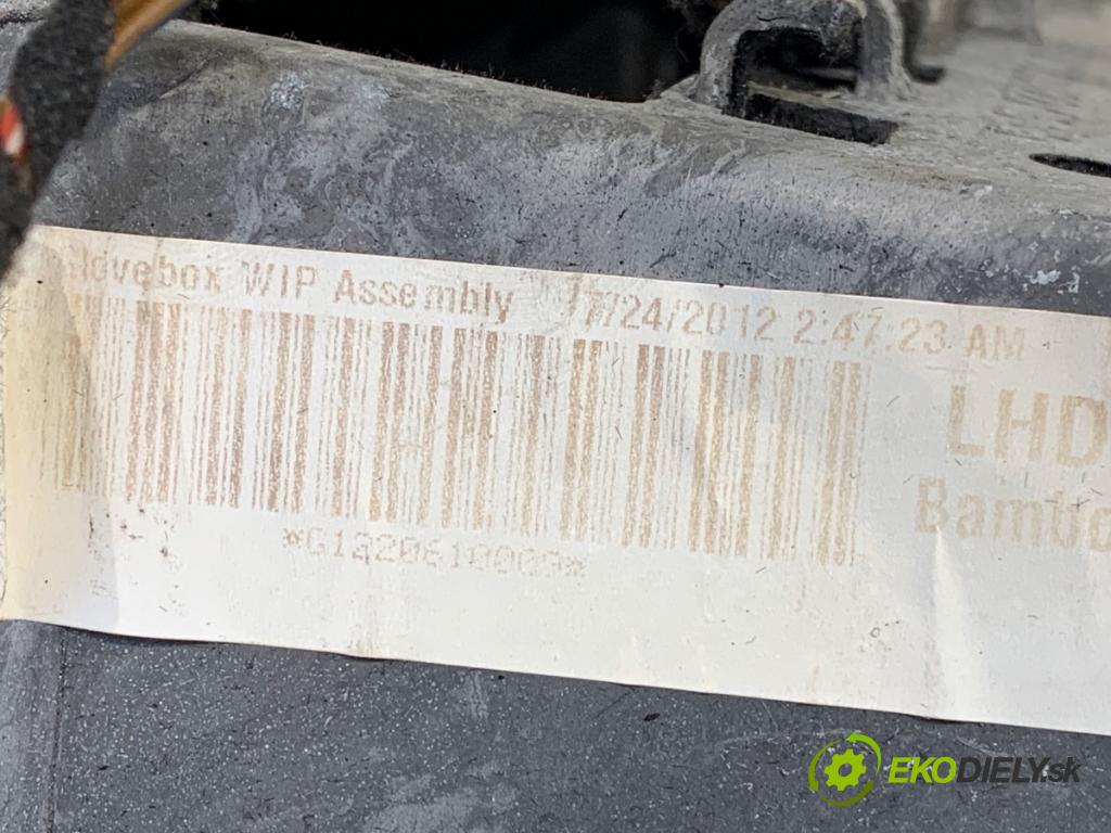 BMW E70 SUV 2011 225 kW xDrive 40 d 2993 přihrádka kastlík spolujezdce  (Přihrádka (kastlík))