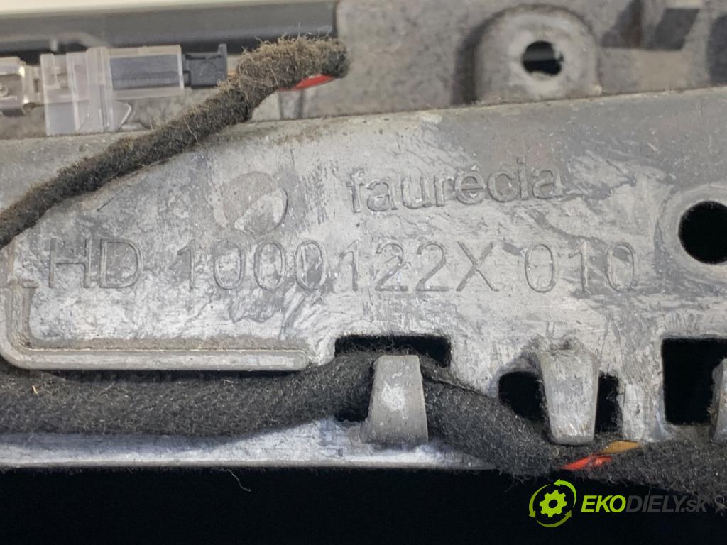 BMW E70 SUV 2011 225 kW xDrive 40 d 2993 přihrádka kastlík spolujezdce  (Přihrádka (kastlík))