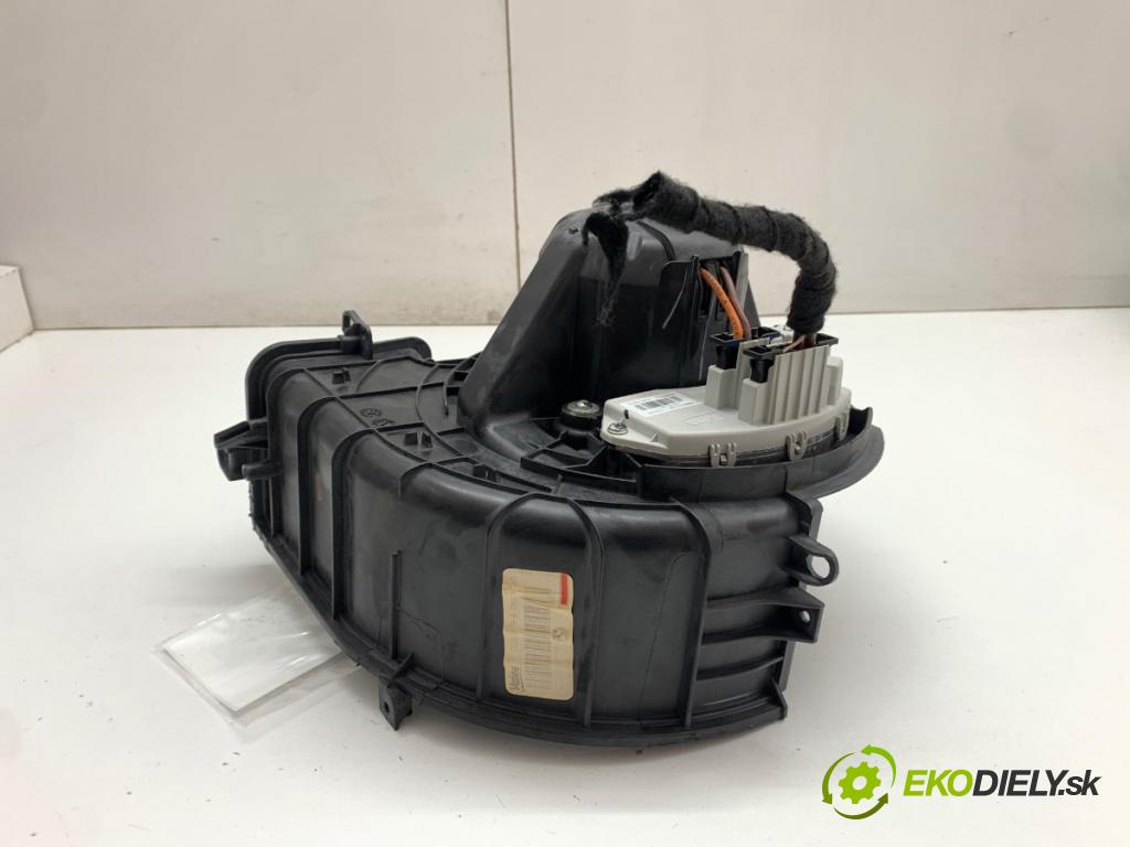 BMW E70 SUV 2011 225 kW xDrive 40 d 2993 ventilátor kúrenia T1001857A