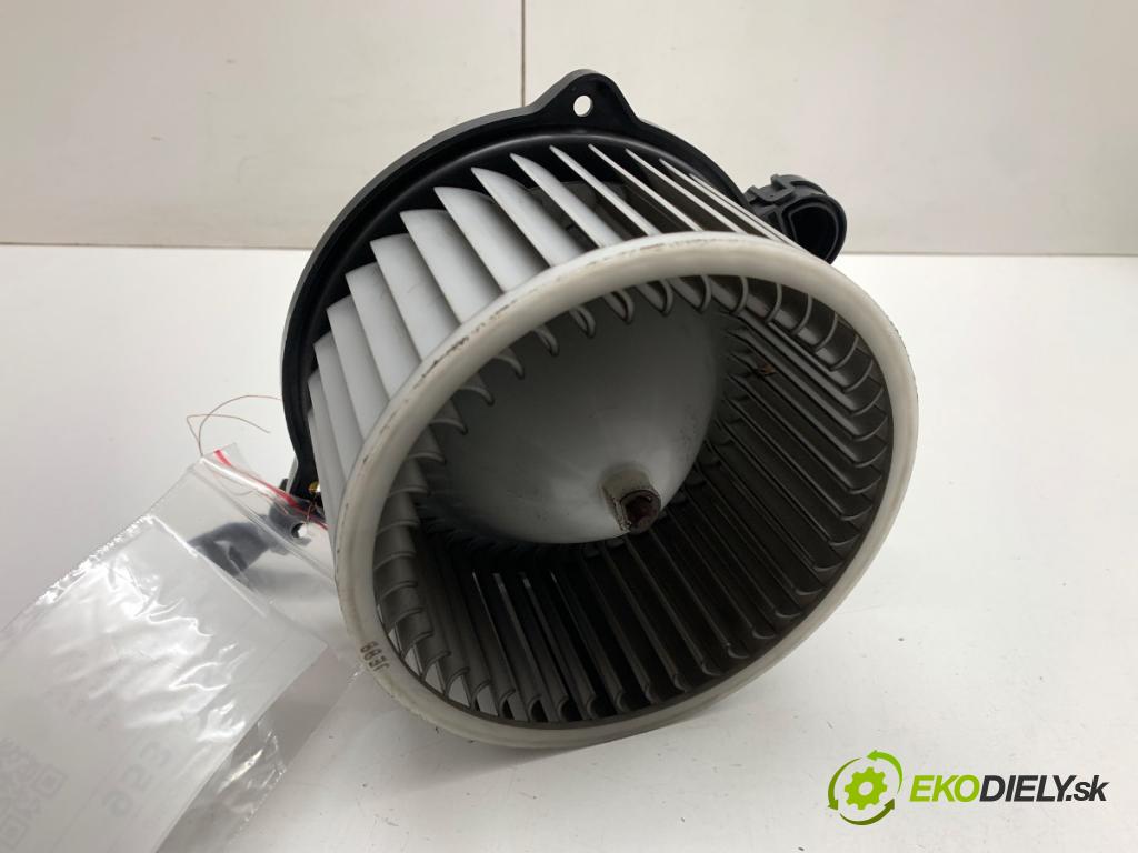 HYUNDAI ELANTRA V sedan 2014 97 kW 1.6 1591 ventilátor kúrenia F00S3B2474