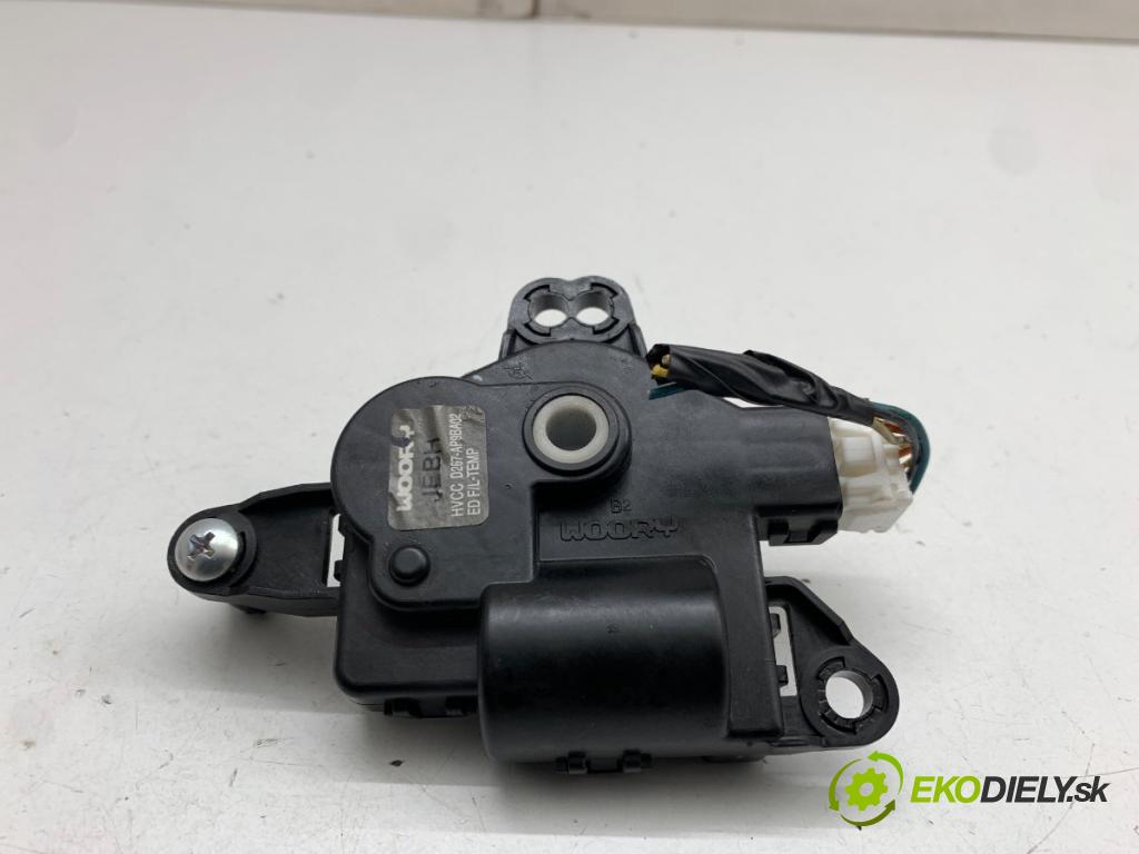 HYUNDAI ELANTRA V sedan 2014 97 kW 1.6 1591 Motor kúrenia D267-AP9BA02