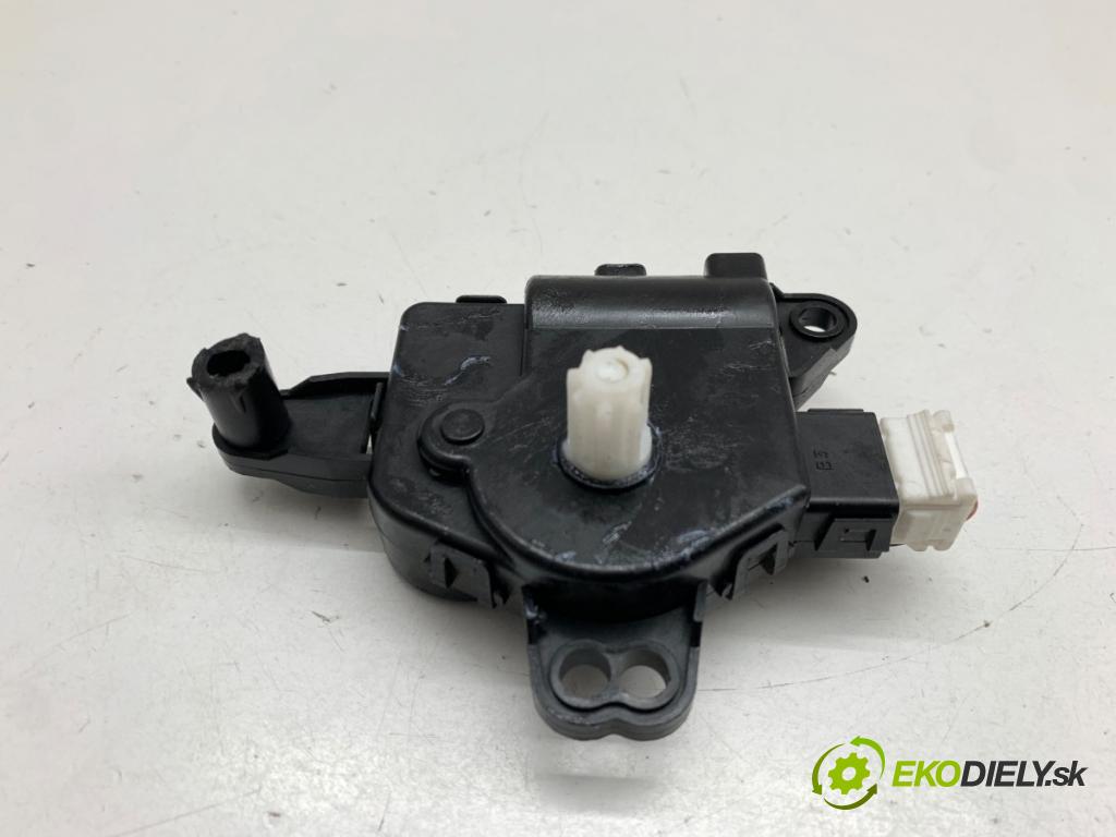 HYUNDAI ELANTRA V sedan 2014 97 kW 1.6 1591 Motor kúrenia D267-AP9BA02