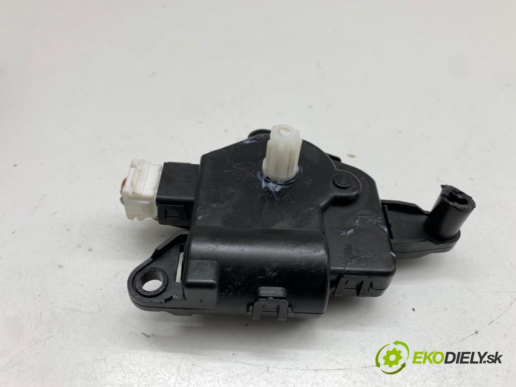 HYUNDAI ELANTRA V sedan 2014 97 kW 1.6 1591 Motor kúrenia D267-AP9BA02