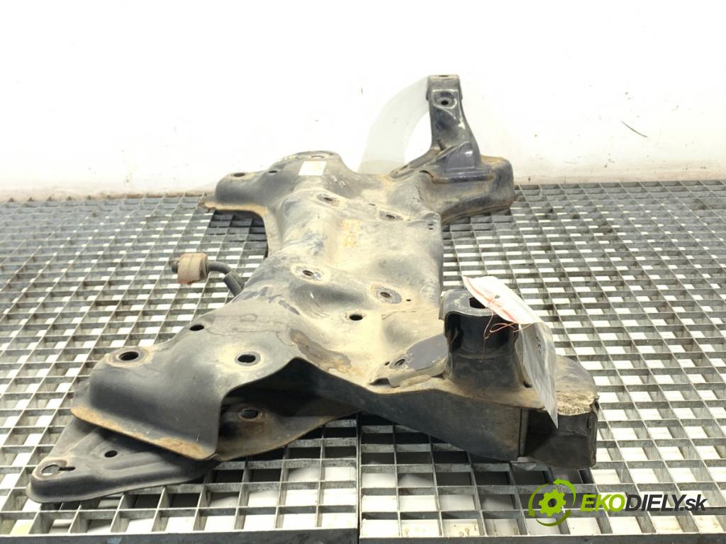 HYUNDAI ELANTRA V sedan 2014 97 kW 1.6 1591 výztuha pod motor 62401-3X700 (Přední výztuha)