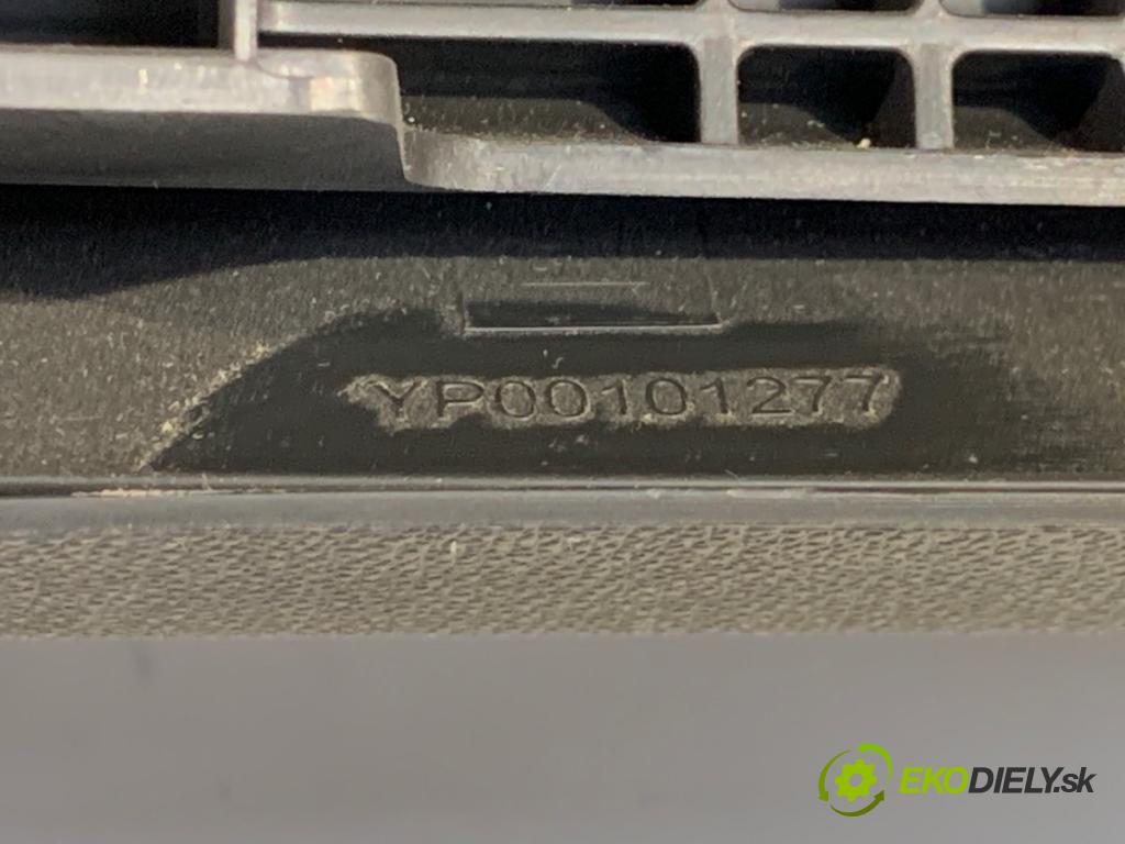 OPEL GRANDLAND SUV 2018 88 kW 1.6 Turbo D (75) 1560 Priehradka, kastlík spolujazdca (Priehradka (kastlík))
