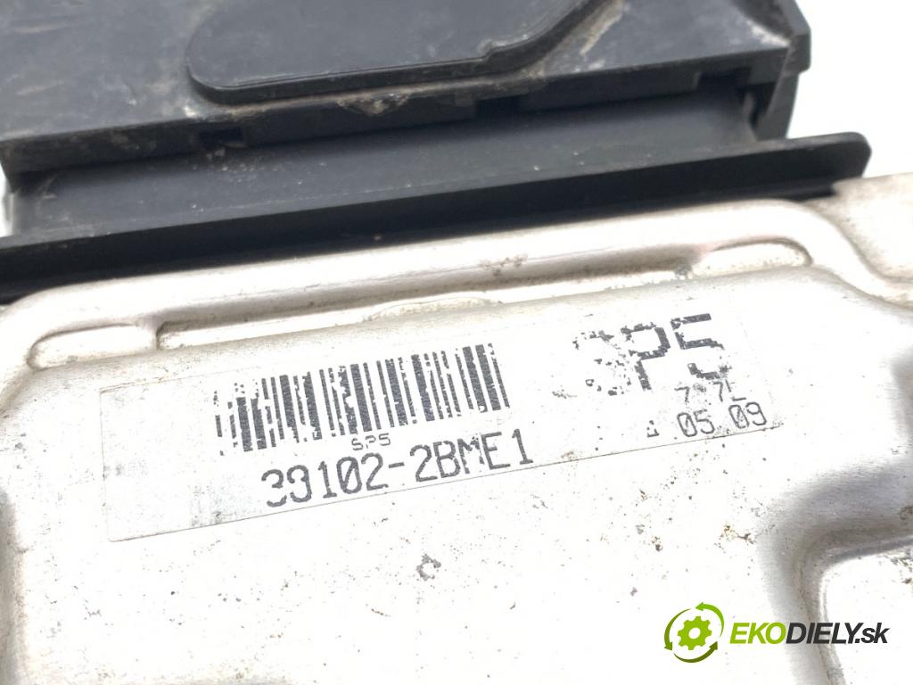 HYUNDAI ELANTRA V sedan 2014 97 kW 1.6 1591 řídící jednotka motora 39131-2B051 (Řídicí jednotka)