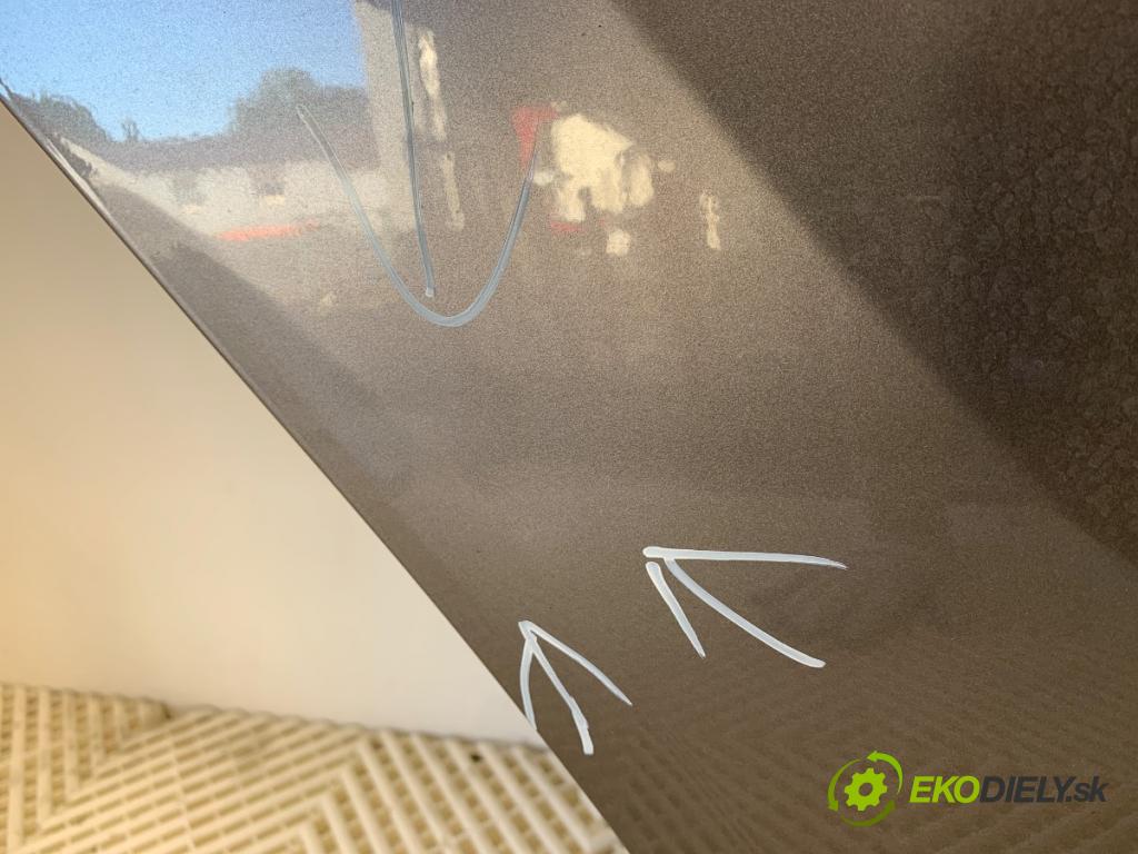 TOYOTA VERSO nadwozie wielkoprzestrzenne (MPV) 2014 108 kW 1.8 (ZGR21_) 1798 dveře pravý zadní část