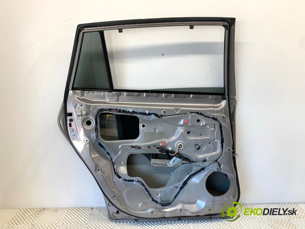 TOYOTA VERSO nadwozie wielkoprzestrzenne (MPV) 2014 108 kW 1.8 (ZGR21_) 1798 dveře levý zadní část