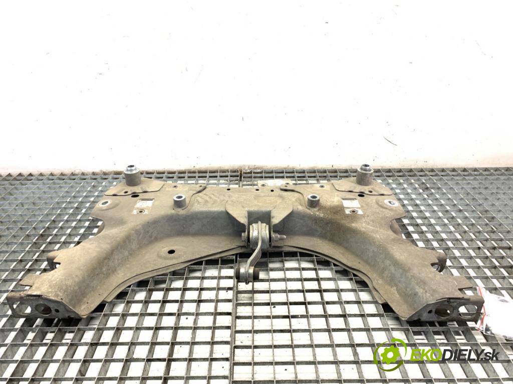 RENAULT CAPTUR I liftback 2016 87 kW 1.2 TCe 120 1197 výztuha pod motor  (Přední výztuha)