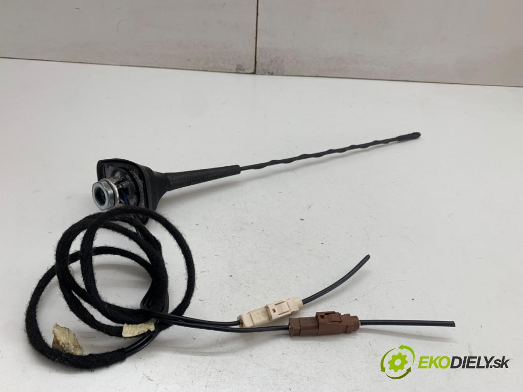 RENAULT CAPTUR I liftback 2016 87 kW 1.2 TCe 120 1197 ANTENA 