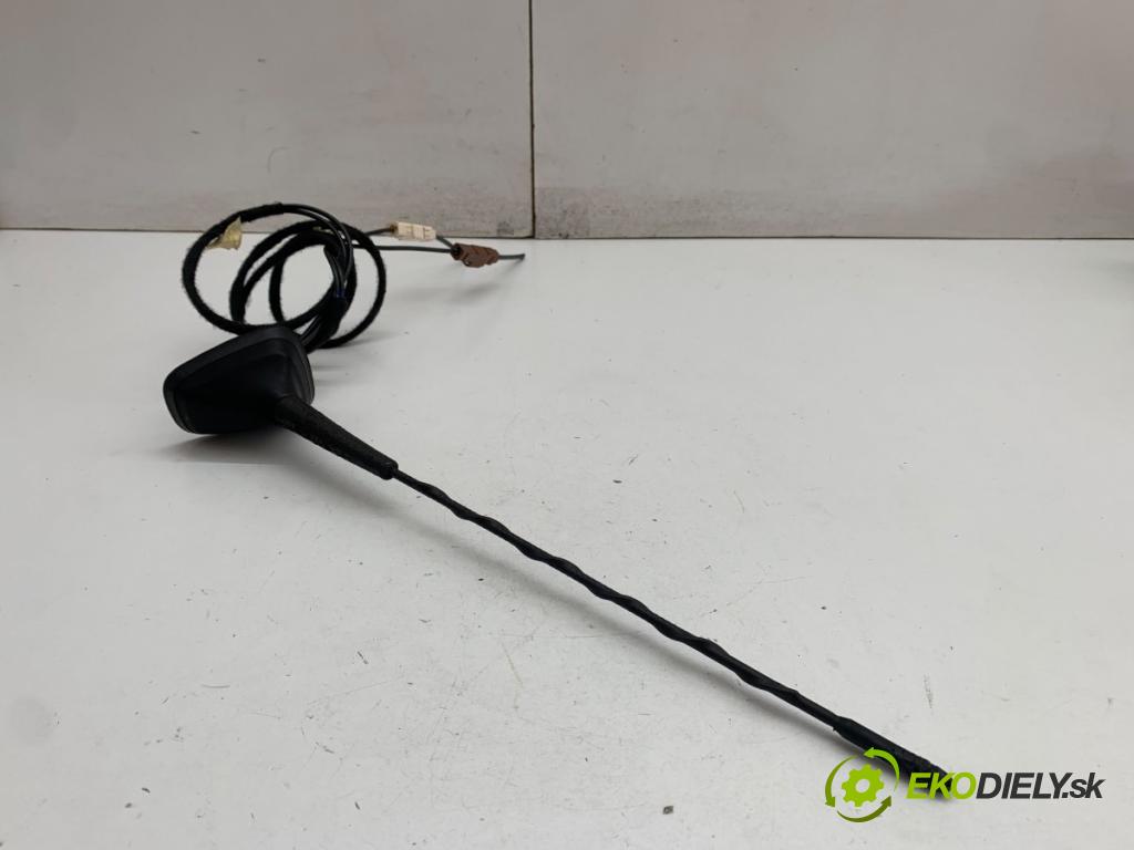 RENAULT CAPTUR I liftback 2016 87 kW 1.2 TCe 120 1197 ANTENA
