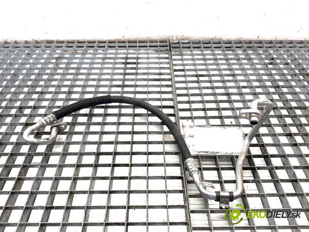 RENAULT CAPTUR I liftback 2016 87 kW 1.2 TCe 120 1197 rúrka klimatizácie 924909096R (Rúrka klimatizácie)
