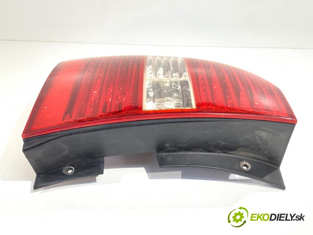 KIA SPORTAGE II SUV 2007 104 kW 2.0 i 16V 1975 Svetlo ľavy zad