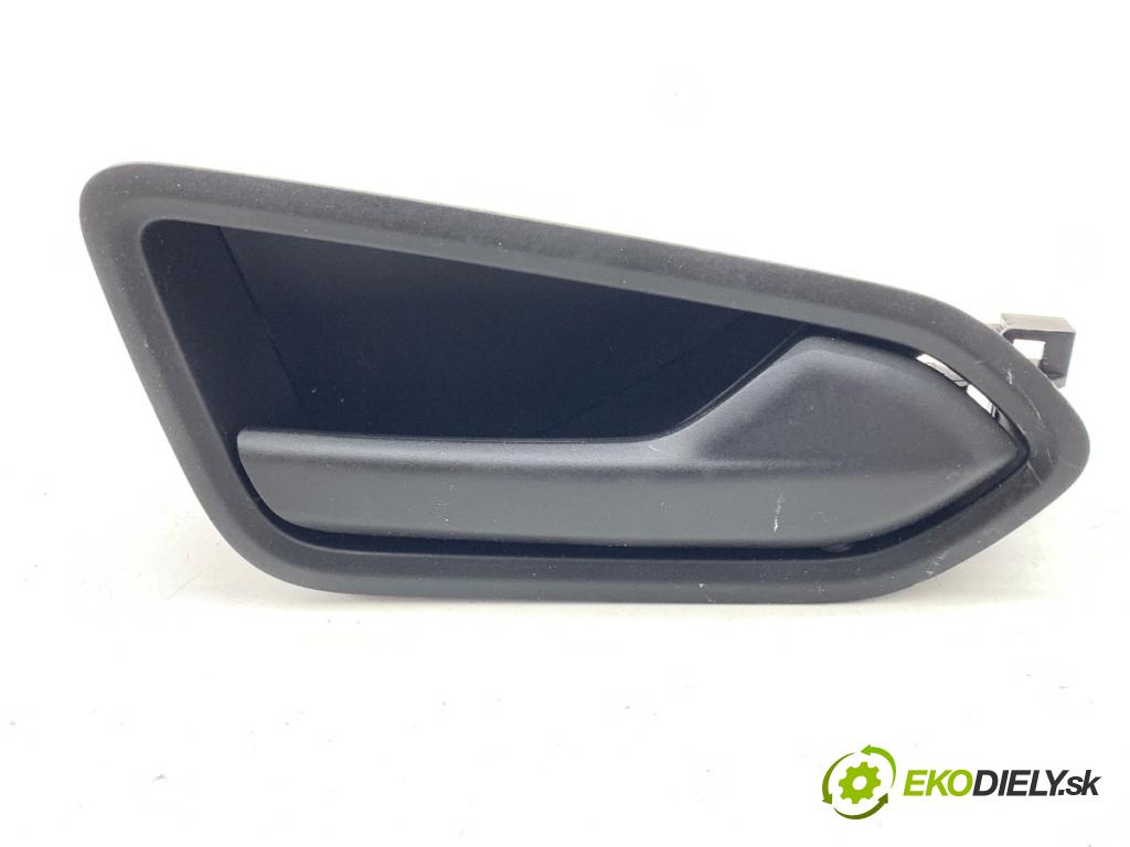 MITSUBISHI COLT VII liftback 2024 49 kW 1.0 MPi (VBXG0) 999 klika vnitřní pravý přední část 826721672R