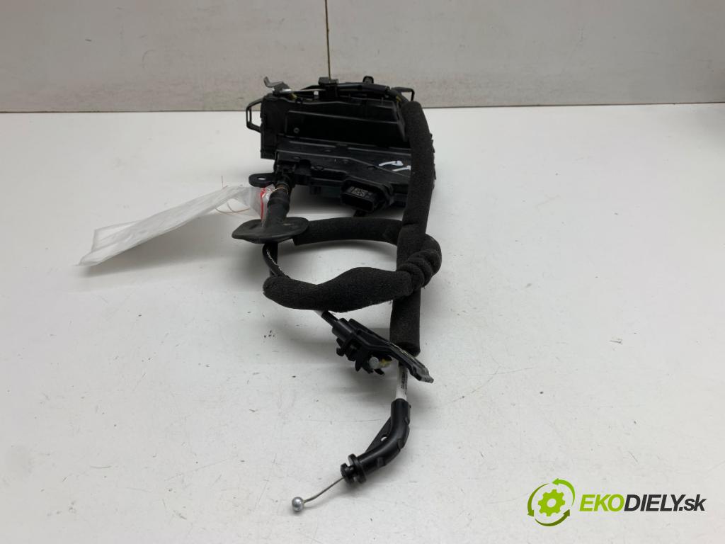 MITSUBISHI COLT VII liftback 2024 49 kW 1.0 MPi (VBXG0) 999 zámok Dvere pravy zad 825007311R