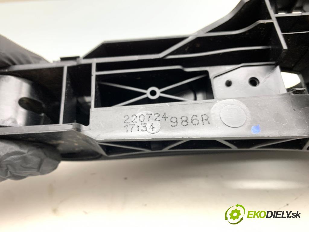 MITSUBISHI COLT VII liftback 2024 49 kW 1.0 MPi (VBXG0) 999 Kľučka vonkajšia ľavy predný
