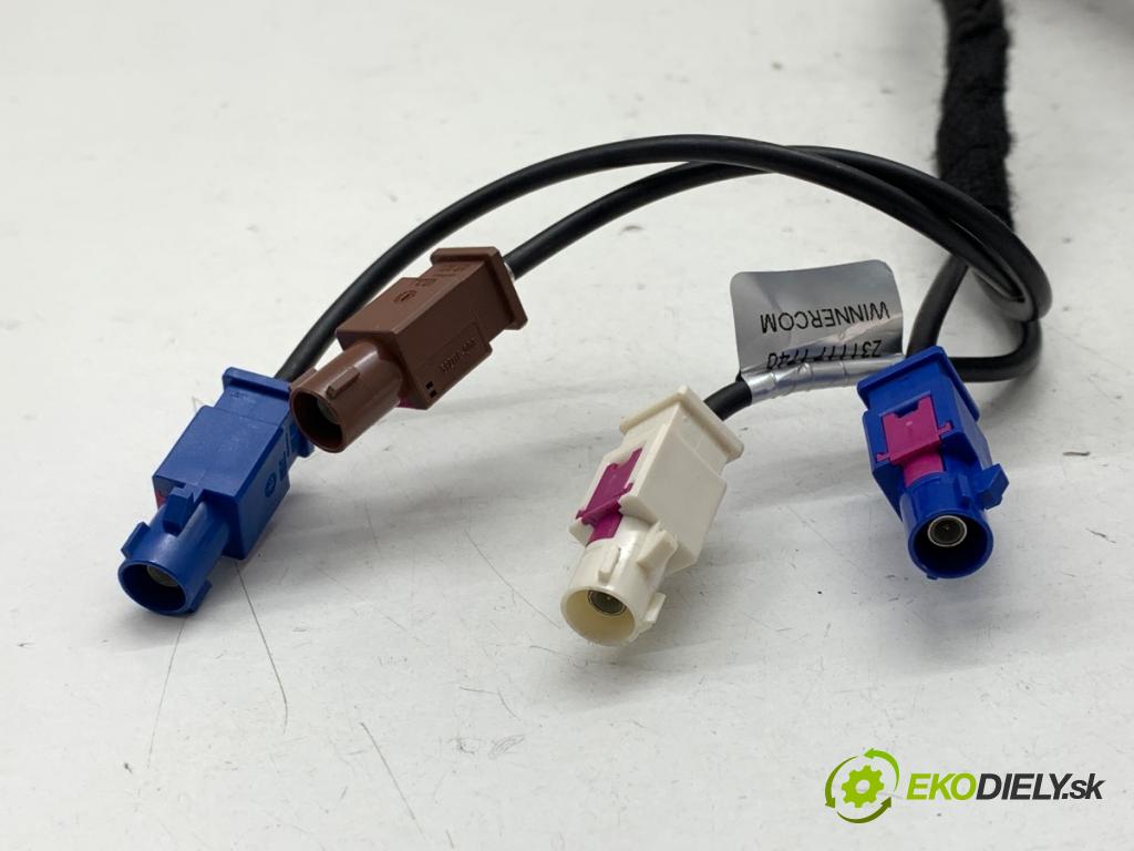 MITSUBISHI COLT VII liftback 2024 49 kW 1.0 MPi (VBXG0) 999 ANTENA 282162581R