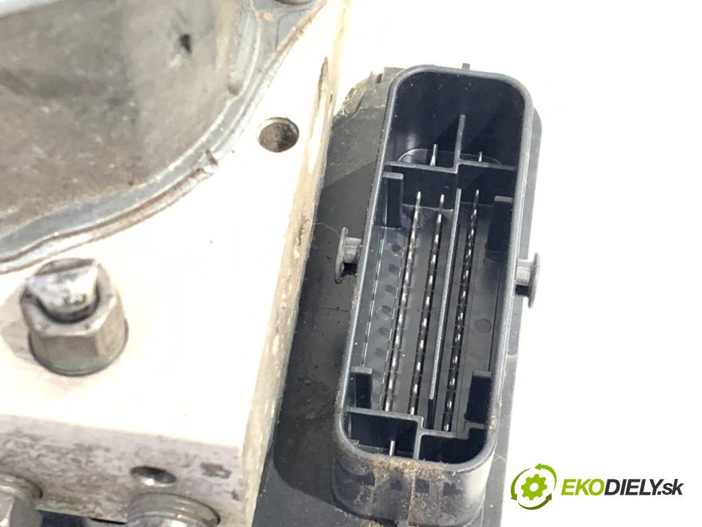 DACIA DUSTER SUV 2016 84 kW 1.6 SCe 115 1598 Pumpa ABS 476607477R (Pumpa ABS)