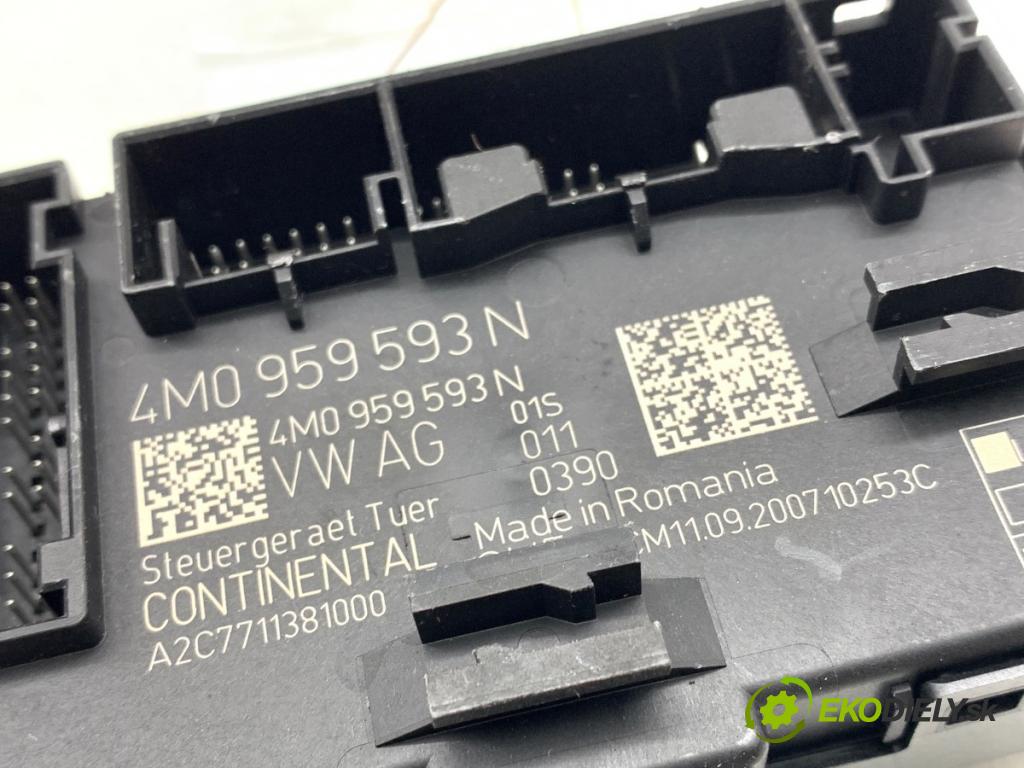AUDI Q7 4M SUV 2021 170 kW 45 TDI Mild Hybrid quattro 2967 modul dveře 4M0959593N