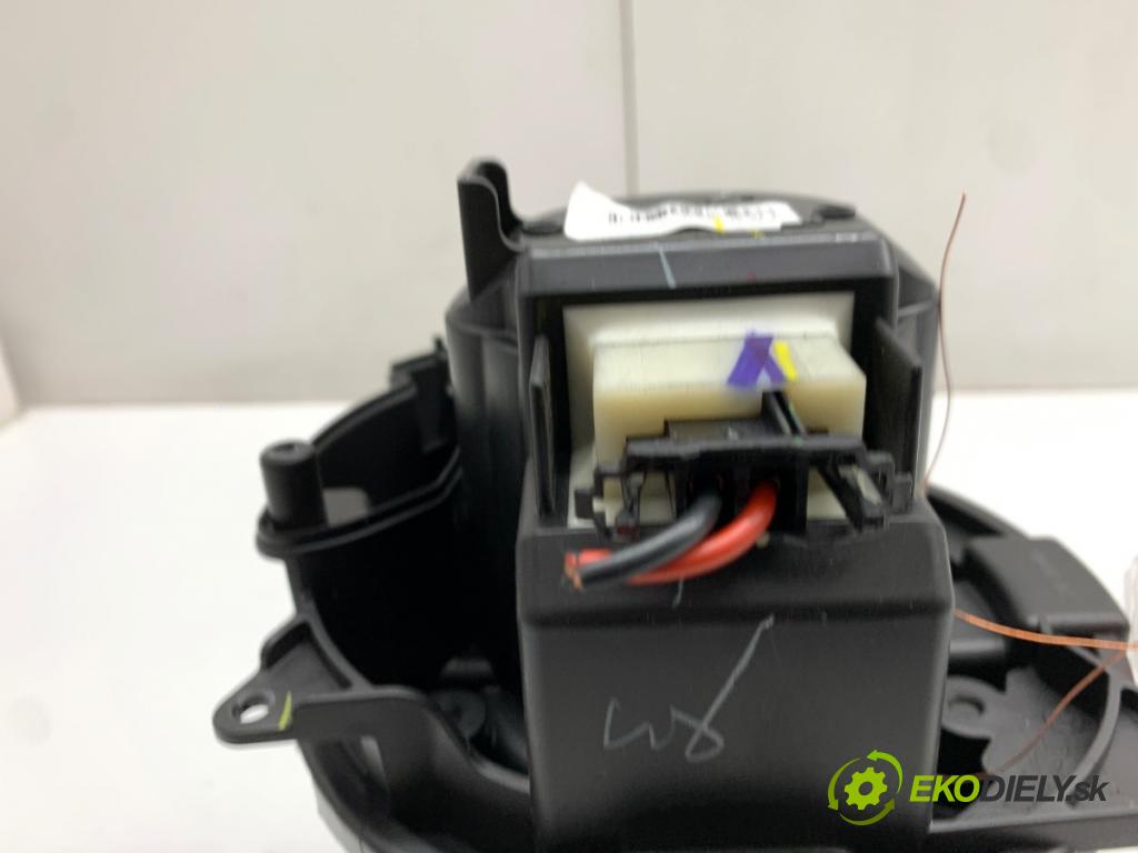 MITSUBISHI COLT VII liftback 2024 49 kW 1.0 MPi (VBXG0) 999 ventilátor kúrenia DT116360-5380