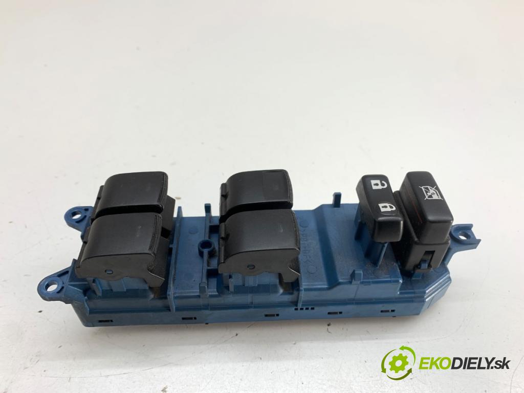 TOYOTA VERSO nadwozie wielkoprzestrzenne (MPV) 2014 108 kW 1.8 (ZGR21_) 1798 přepínač oken 84040-0F080 (Páčky pod volantem)