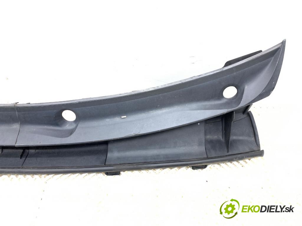 TOYOTA VERSO nadwozie wielkoprzestrzenne (MPV) 2014 108 kW 1.8 (ZGR21_) 1798 Torpédo, plast pod čelné okno 55782-0F050 (Torpédo (plast pod čelným sklom))