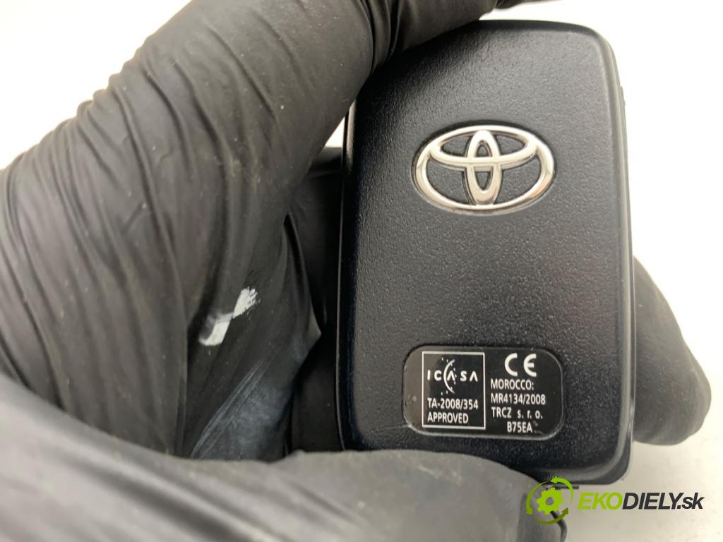 TOYOTA VERSO nadwozie wielkoprzestrzenne (MPV) 2014 108 kW 1.8 (ZGR21_) 1798 klíč