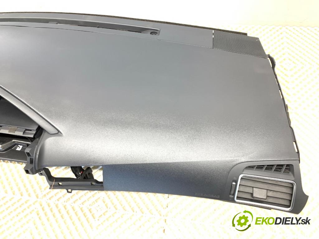 TOYOTA VERSO nadwozie wielkoprzestrzenne (MPV) 2014 108 kW 1.8 (ZGR21_) 1798 palubní doska 55313-0F010 (Palubní deska)