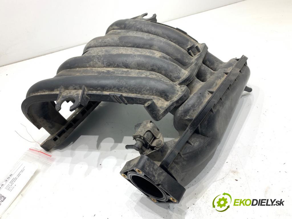 NISSAN QASHQAI J10 SUV 2008 84 kW 1.6 1598 potrubí sání (Sací potrubí)