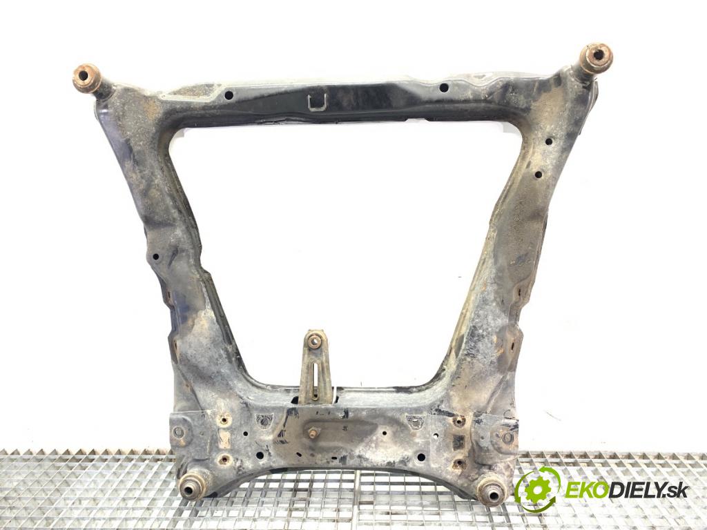 NISSAN QASHQAI J10 SUV 2008 84 kW 1.6 1598 výztuha pod motor  (Přední výztuha)
