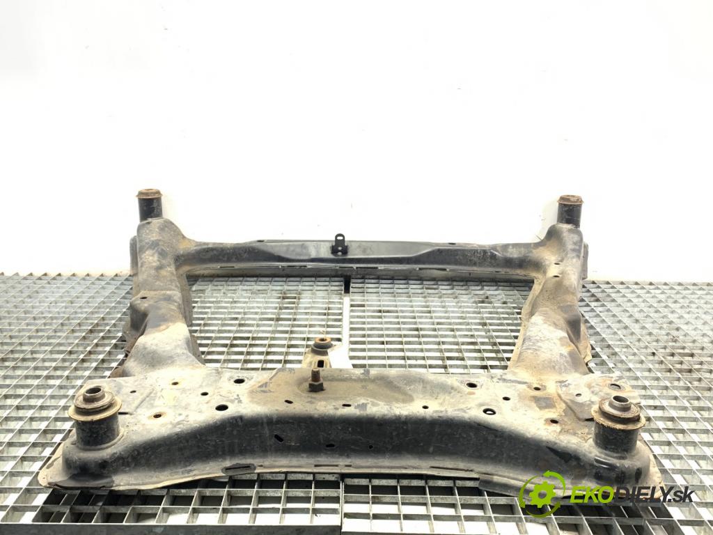 NISSAN QASHQAI J10 SUV 2008 84 kW 1.6 1598 výztuha pod motor  (Přední výztuha)