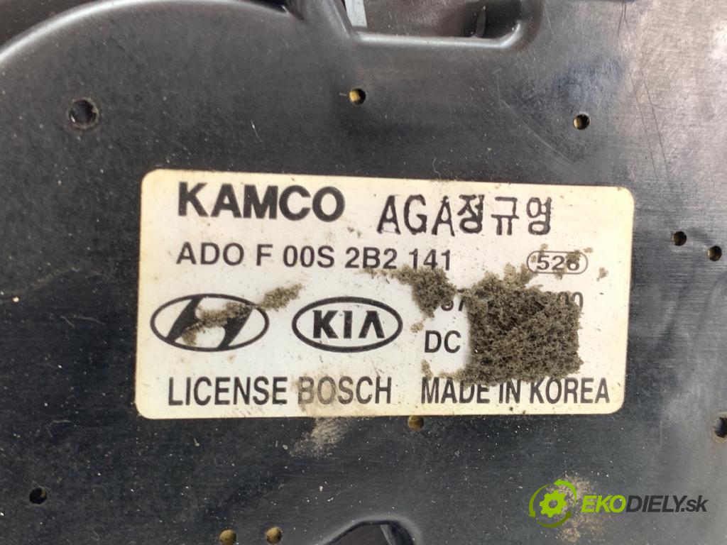 HYUNDAI TUCSON SUV 2005 104 kW 2.0 1975 Motor stieračov zad