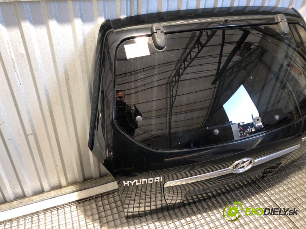 HYUNDAI TUCSON SUV 2005 104 kW 2.0 1975 kapota zadní část