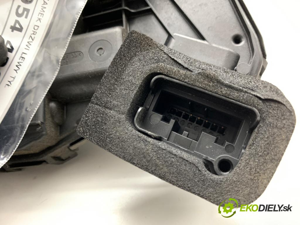 SKODA OCTAVIA IV Kombi 2020 85 kW 2.0 TDI 1968 zámok Dvere ľavy zad 5TA839015K