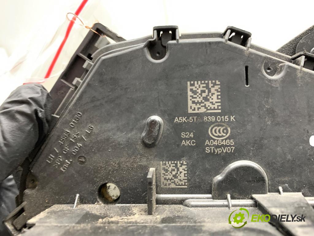 SKODA OCTAVIA IV Kombi 2020 85 kW 2.0 TDI 1968 zámok Dvere ľavy zad 5TA839015K