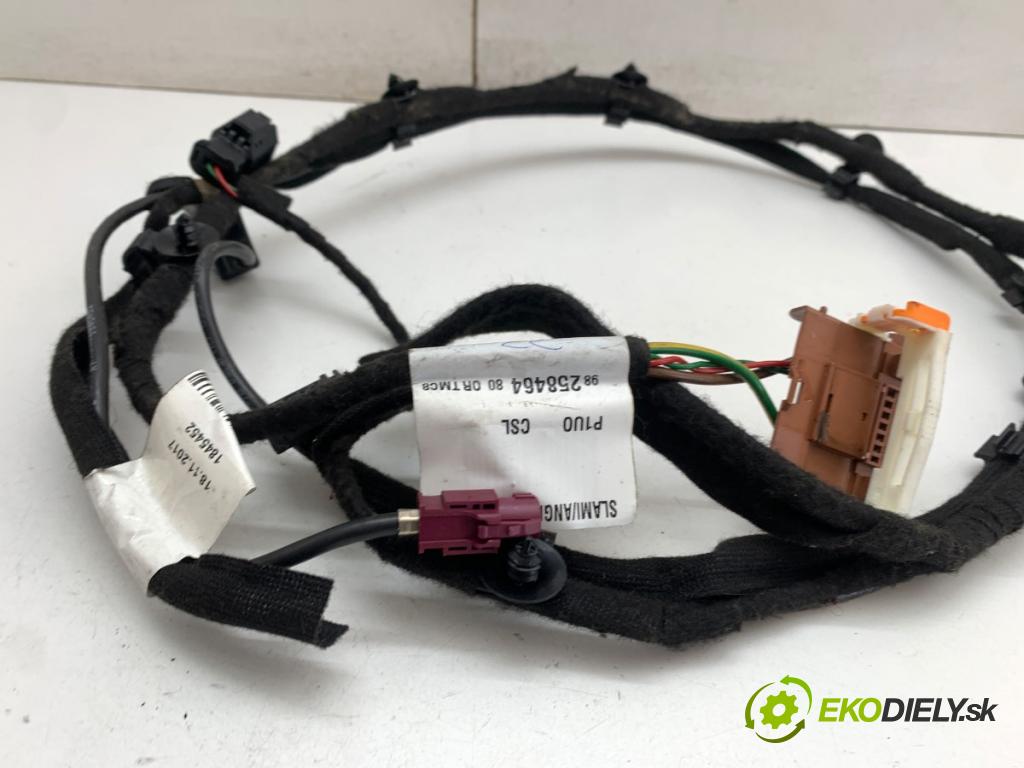 OPEL GRANDLAND SUV 2018 88 kW 1.6 Turbo D (75) 1560 HNÍZDO: USB 9817956180A