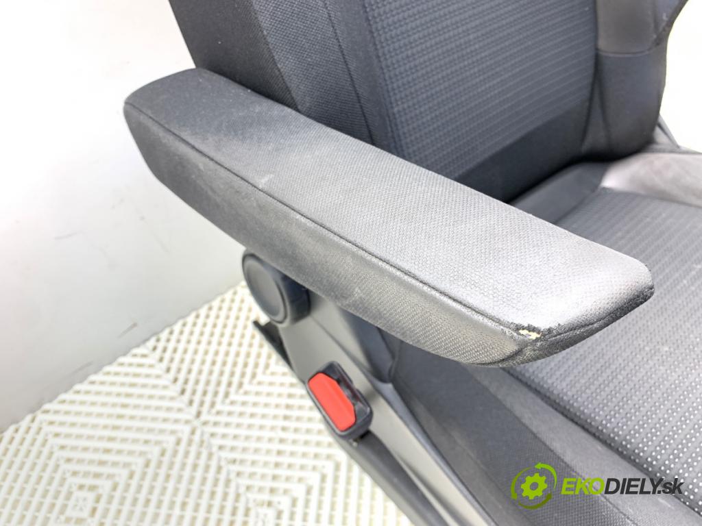 CITROEN C4 PICASSO II nadwozie wielkoprzestrzenne (MPV) 2013 115 kW 1.6 THP 155 1598 sedadlo levý přední část