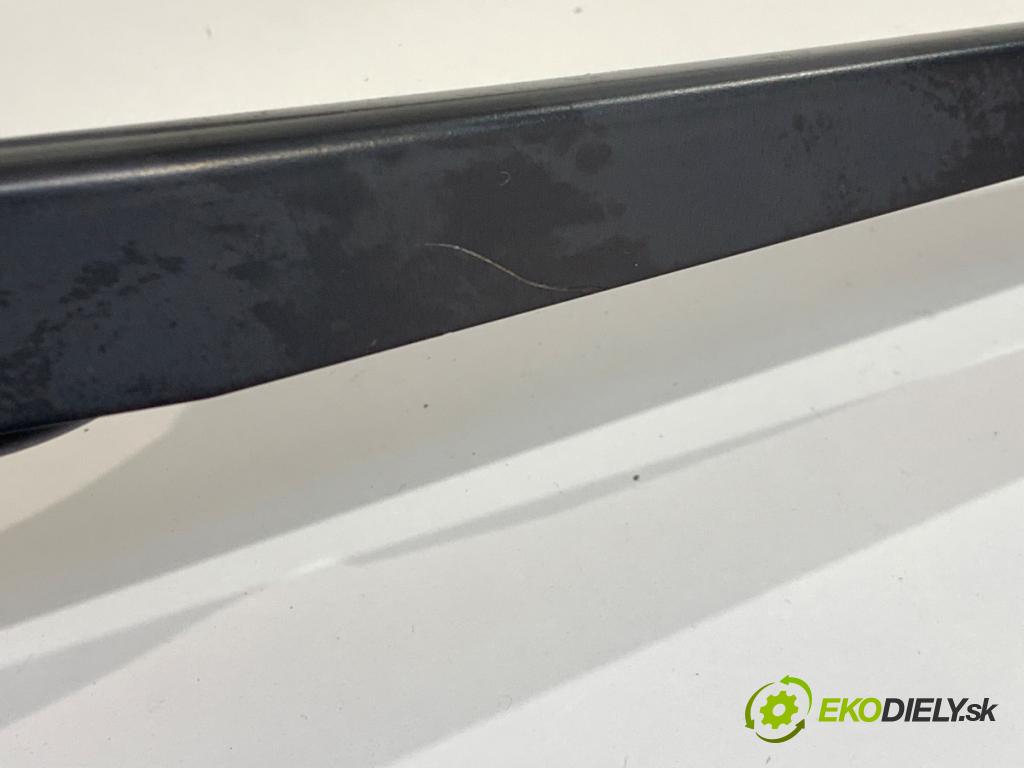 BMW E70 SUV 2011 225 kW xDrive 40 d 2993 Rameno stierače predný 73604370