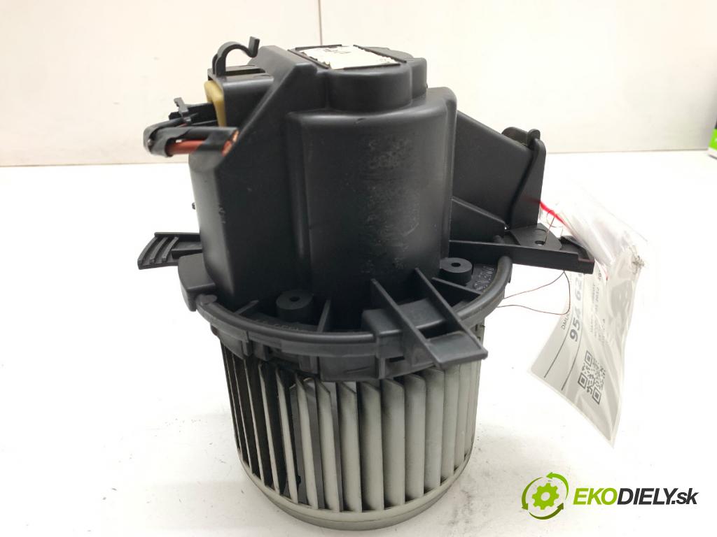 PEUGEOT 301 sedan 2013 85 kW 1.6 VTi 115 1587 ventilátor kúrenia 5P433