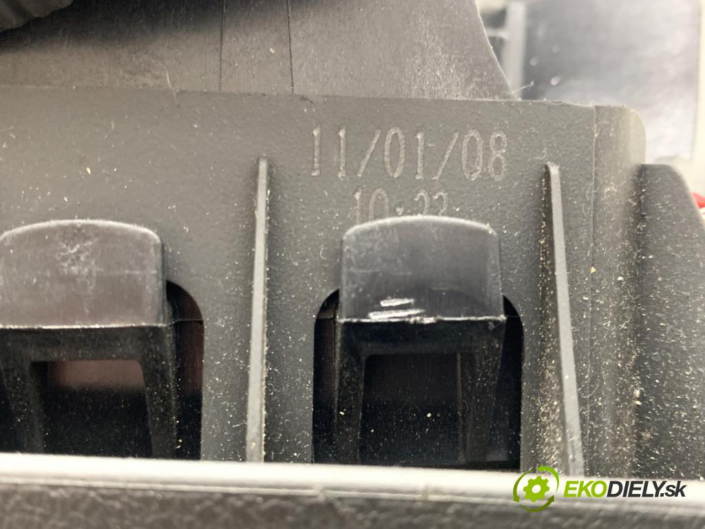 PEUGEOT 301 sedan 2013 85 kW 1.6 VTi 115 1587 AirBag volantu 96810154ZD (Airbag)