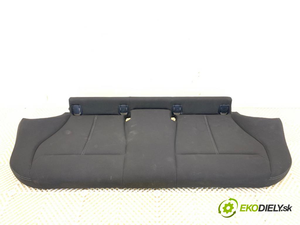 BMW F20 liftback 2011 100 kW 116 i 1598 sedadla sedačky sedadlo boční