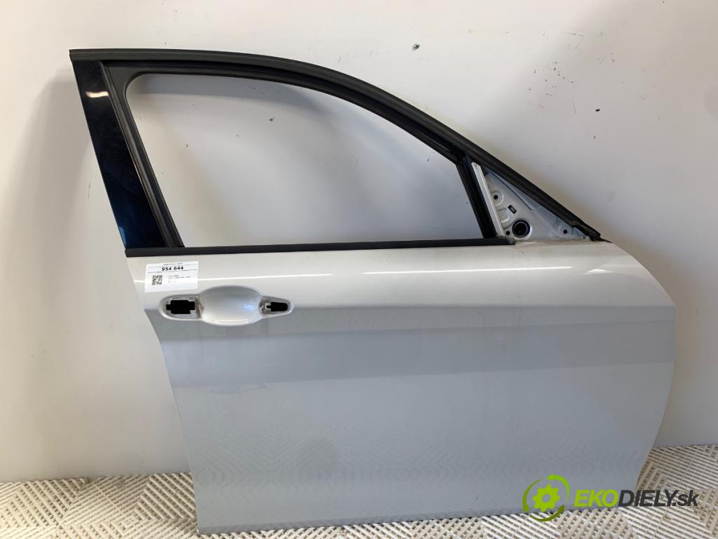 BMW F20 liftback 2011 100 kW 116 i 1598 Dvere pravy predný 