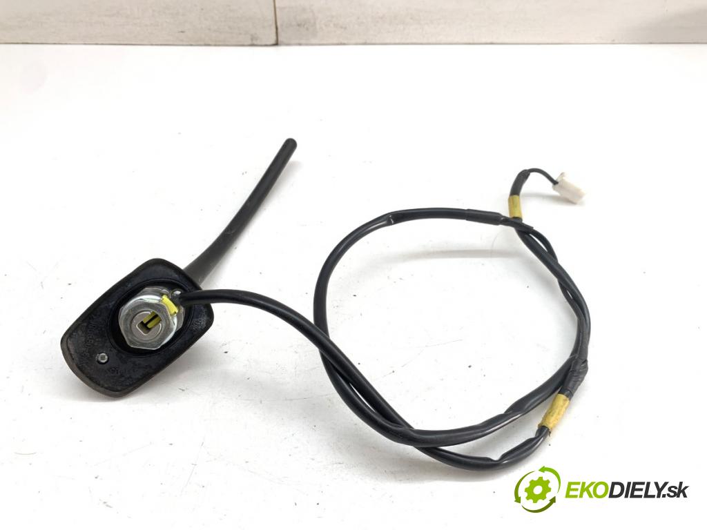 TOYOTA VERSO nadwozie wielkoprzestrzenne (MPV) 2014 108 kW 1.8 (ZGR21_) 1798 ANTENA V3-08998C