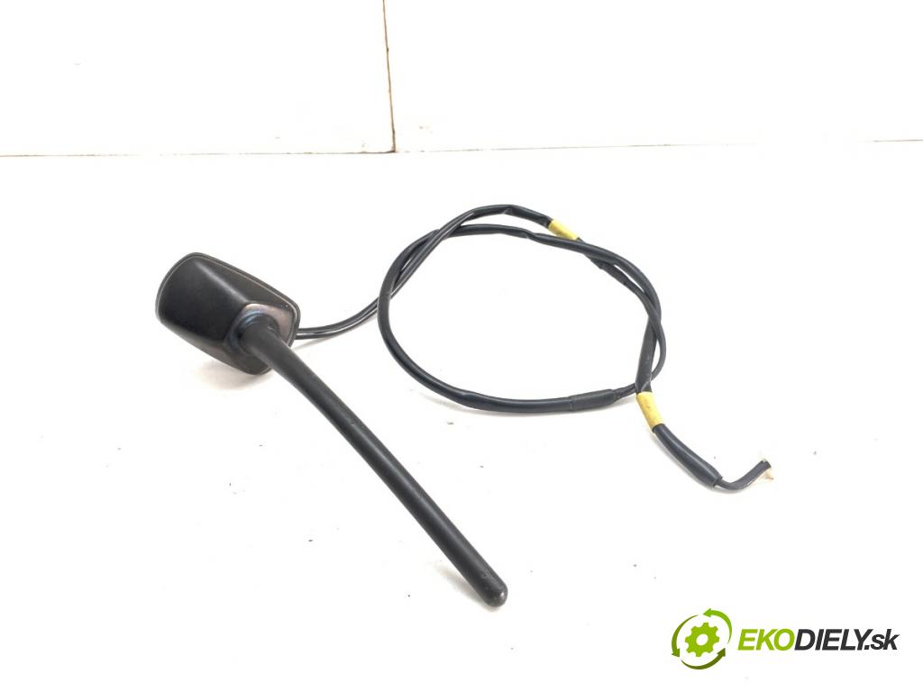 TOYOTA VERSO nadwozie wielkoprzestrzenne (MPV) 2014 108 kW 1.8 (ZGR21_) 1798 ANTENA V3-08998C