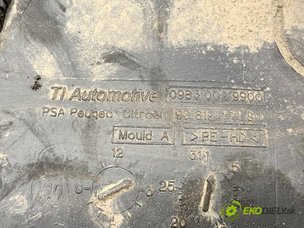 CITROEN C5 III Kombi 2010 103 kW 2.0 HDi 140 1997 nádržka DPF 09830029900