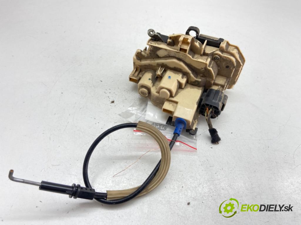 FIAT PANDA III liftback 2014 51 kW 1.2 (312PXA1A) 1242 zámok Dvere pravy zad 51963629